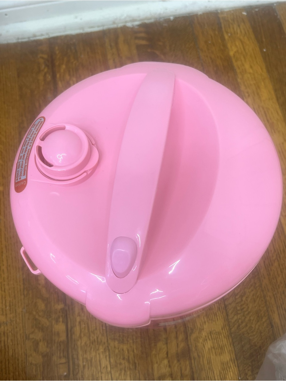 Hello Kitty 1.5QT Rice Cooker - Picture 4 of 12